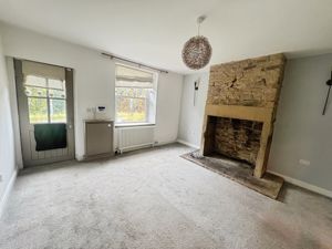Lounge- click for photo gallery